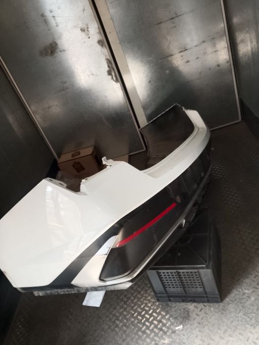 Задний бампер б/у оригинал