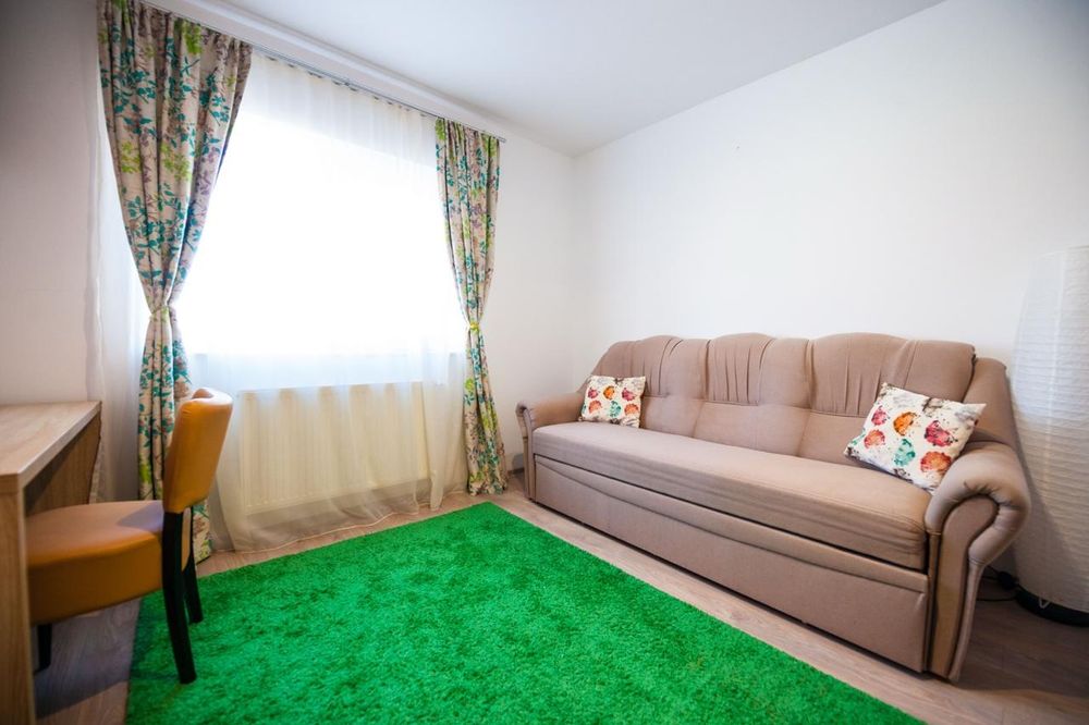 Proprietar | 3 camere | Etaj 1 Boxă | 300 m Mall Sânpetru 《mobilat -utilat) — fotografia 1