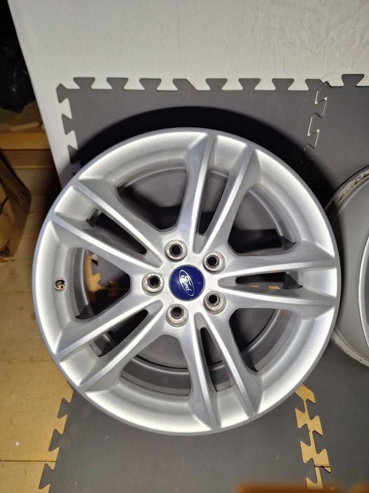 Vând set 4 jante aliaj pe 17  Ford Mondeo,  Focus, kuga, C Max etc.