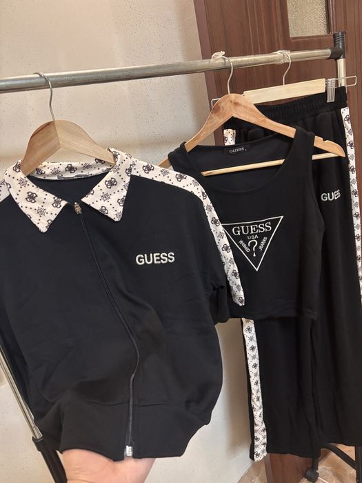 Дамски екип модел на "GUESS" от 3 части