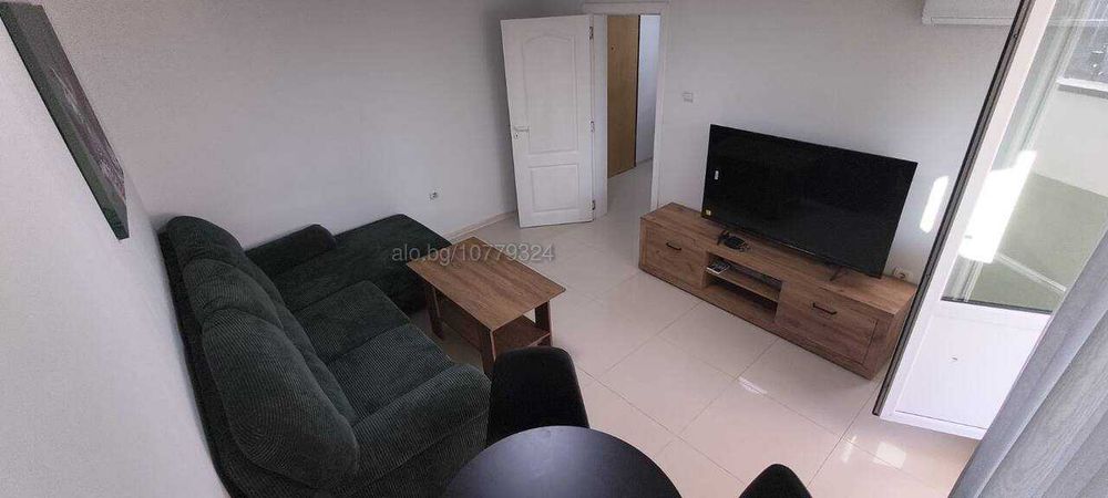 Дава се под наем Двустаен апартамент в Пловдив, Център - 70 кв.м за 448.8 € - Снимка #2