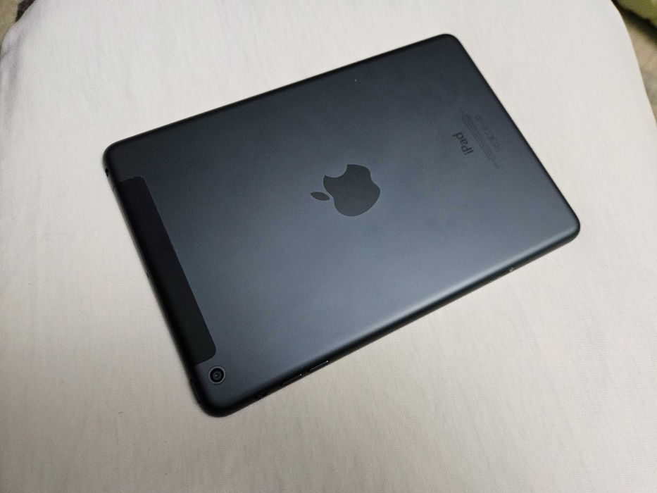 Tableta iPad 2 A1455 nu se activeaza dupa resetare, fara cont ,display