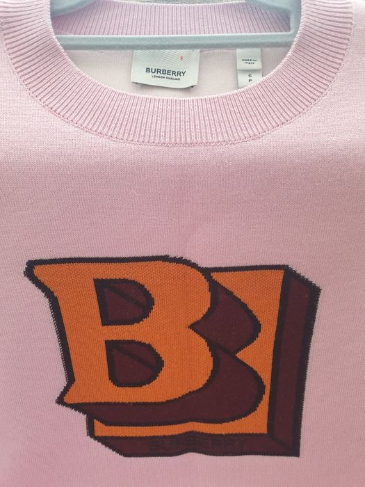 Луксозен пуловер Burberry