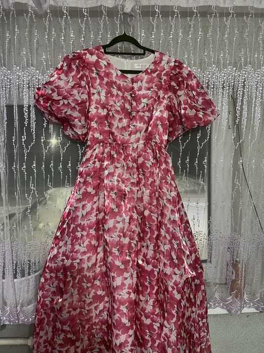 Длинное вечернее платье.