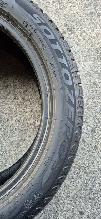 4 anvelope iarna RFT  Pirelli,fata 245/45/18,spate 275/40/18.Pret/buc.