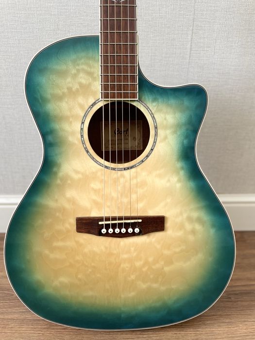 Гитара акустическая