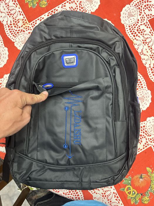 Rucsac perfect pentru drumetie sau scoala