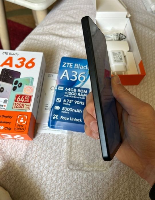 ZTE A36 8/64GB .