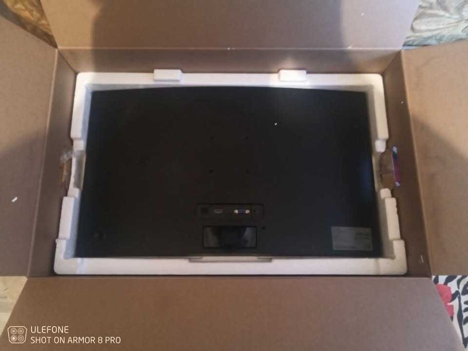 Vand Monitor Samsung 27 Inchi Curbat