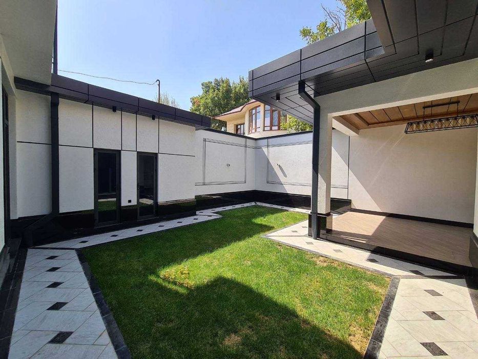 Дом 5 комнат, 360 м², Мирзо-Улугбекский район, ул. Циалковского