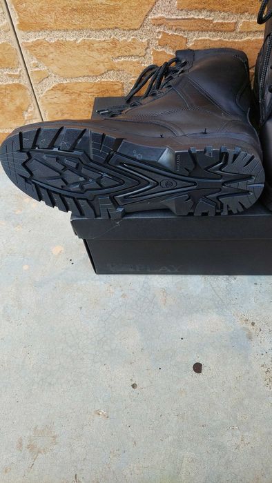 Обувки и Кубинки нови естествена кожа.