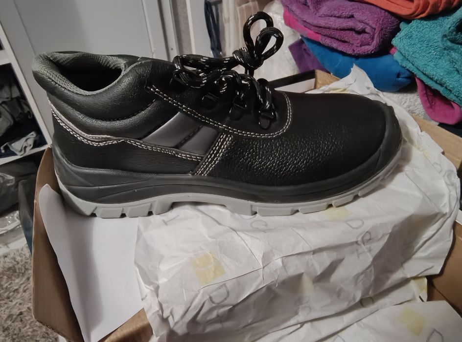 Bocanci de lucru NOI