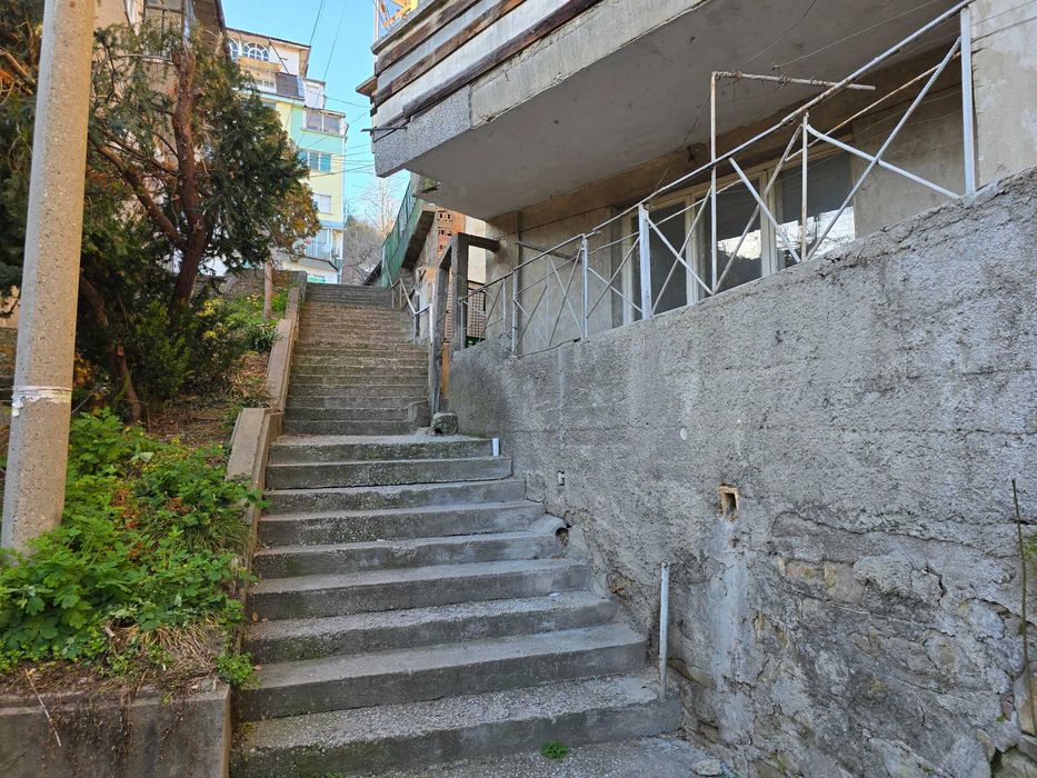 Продава се Етаж от къща в Велико Търново, Център - 92 кв.м за 1299 €/кв.м - Снимка #17