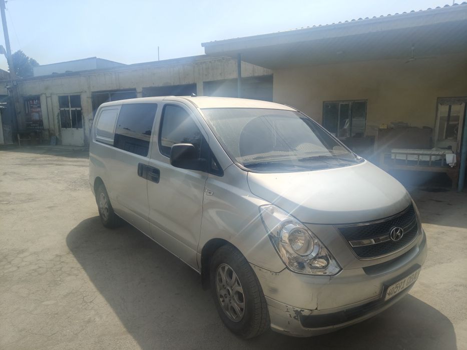 Hyundai Grand Starex