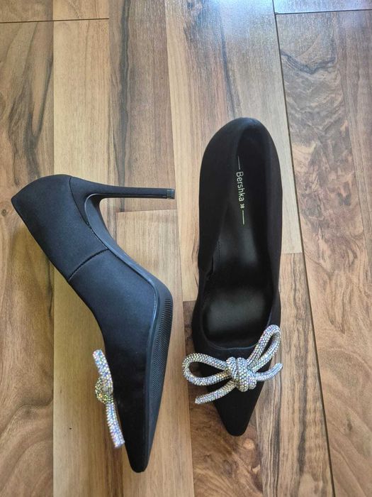 Pantofi eleganti Bershka toc cui