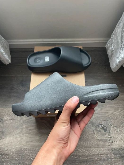 Adidas Yeezy Slides Onyx