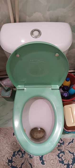 Продам срочно унитаз