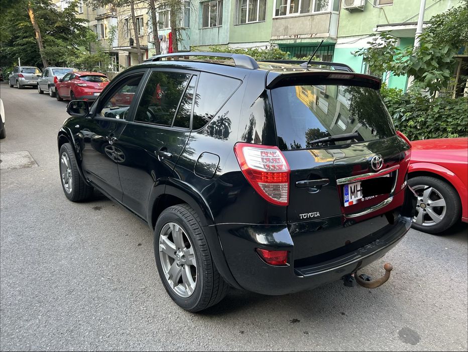 TOYOTA RAV4 2010 — imagine 3