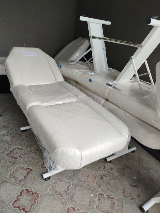 Kushetka kasmetalagijiski masajni mididsiniski chemadanli kushetkalar