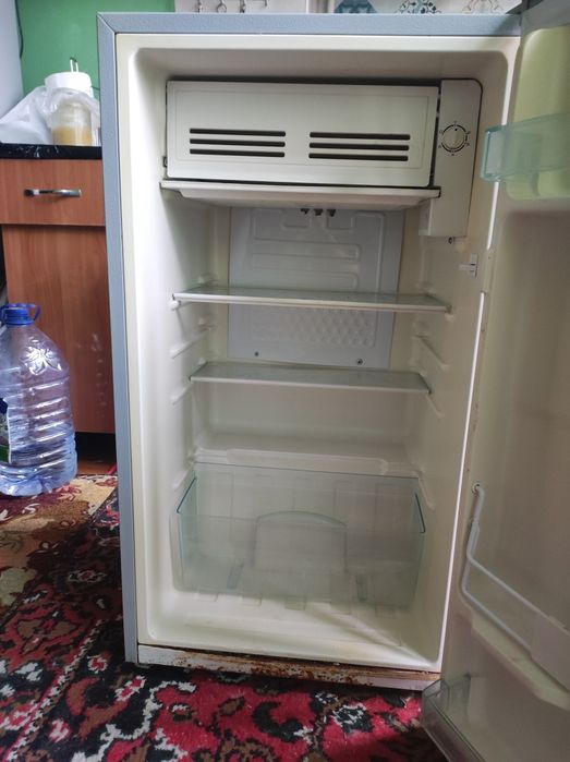 Mini xolodilnik,ROYSON...IDEAL