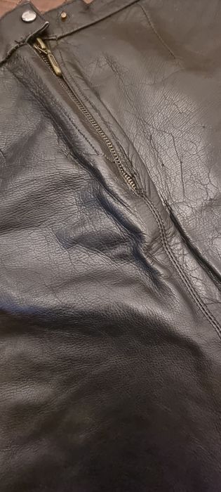 Fusta din piele naturala 100 %