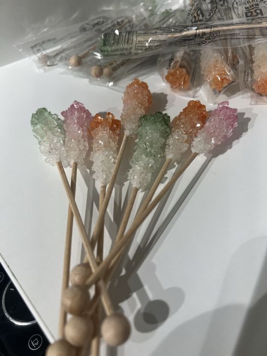 Zahar alb cristalizat pe bat