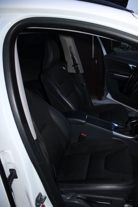 VOLVO XC60 2015 — imagine 5