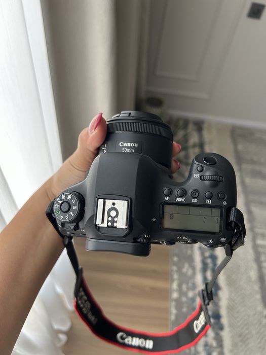 Продам Canon 6D mark2