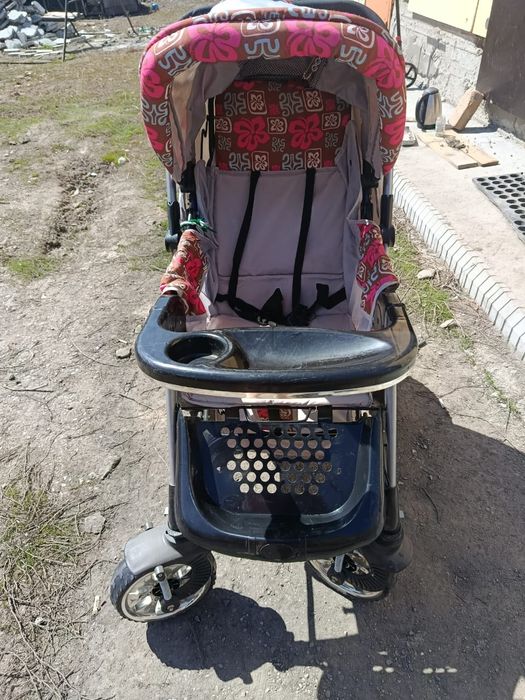 Продам коляску для девочки