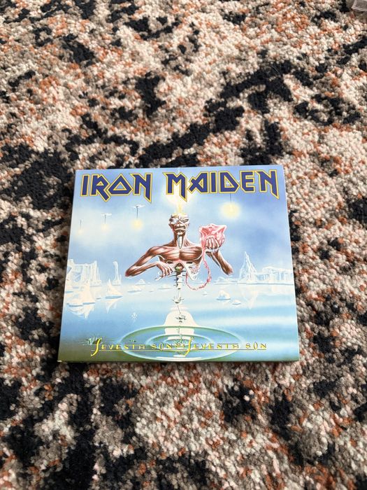 CD-uri Iron Maiden