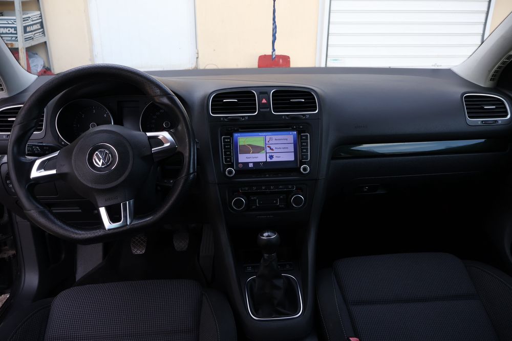 VW Golf  6 2.0d 140 к.с 2009