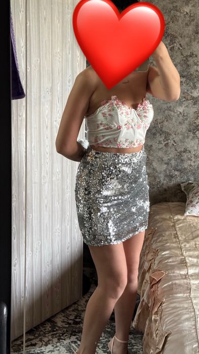 Юбка с пойетками размер s-m