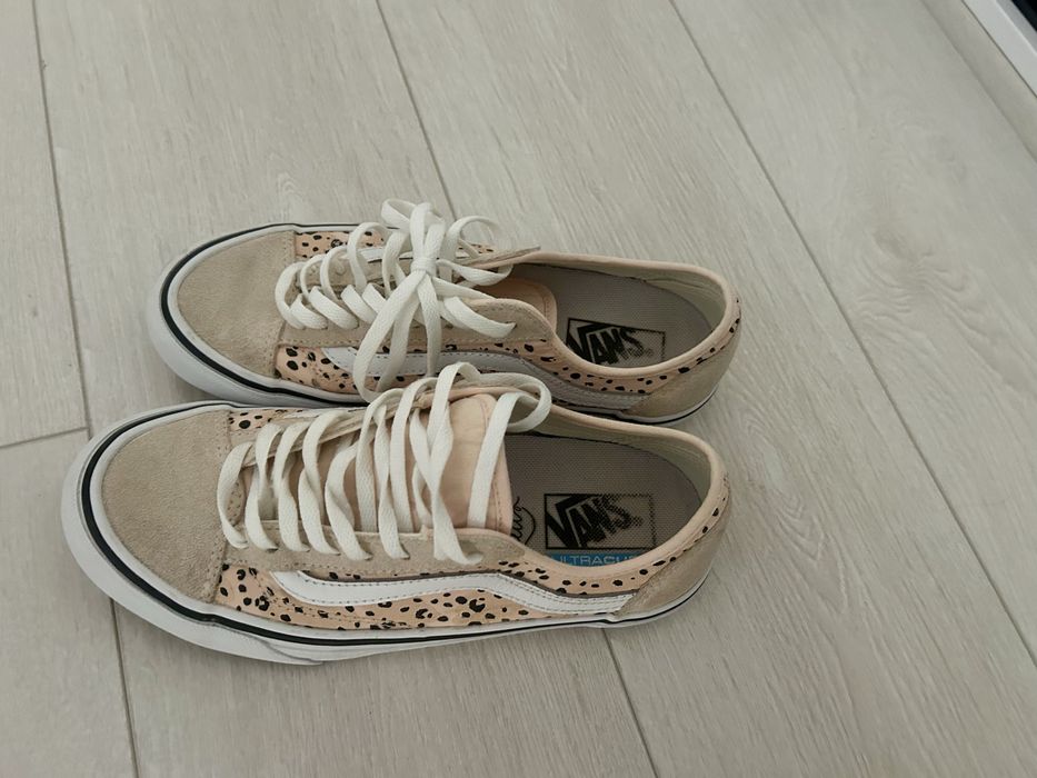 Pantofi sport vans