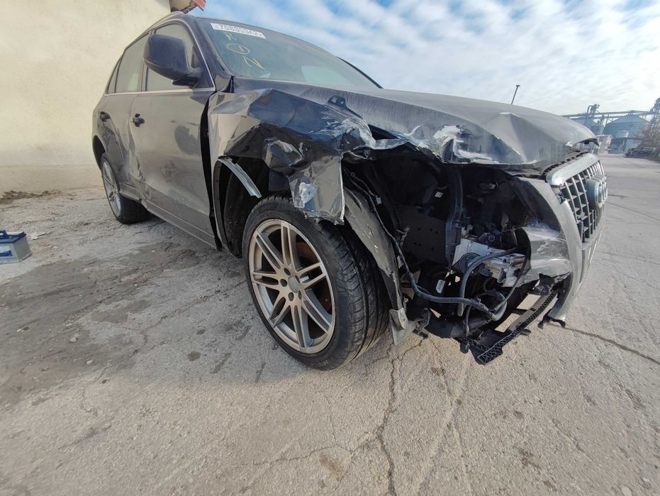 На части Audi Q5 8R 2.0 tdi 2010г S-line кожа