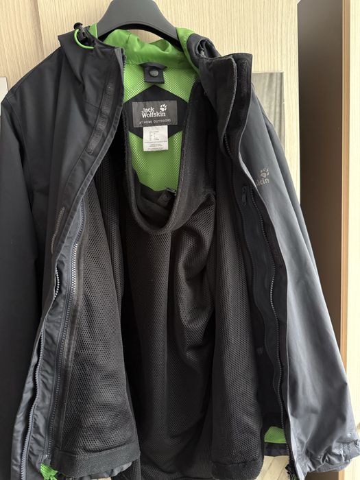 Vand geaca jak wolfskin