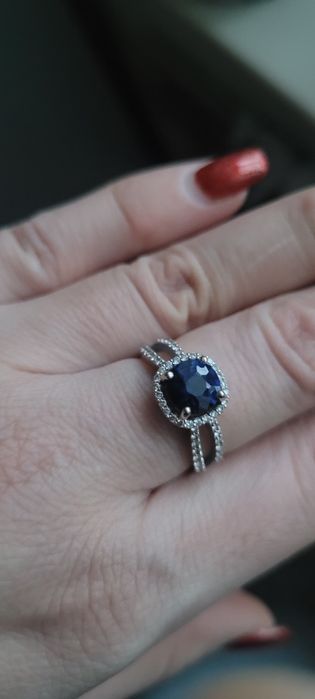 Золотое кольцо с сапфиром 750 проба