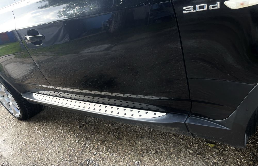 Пълен комплект оригинални степенки/ прагове бмв Х3 Е87