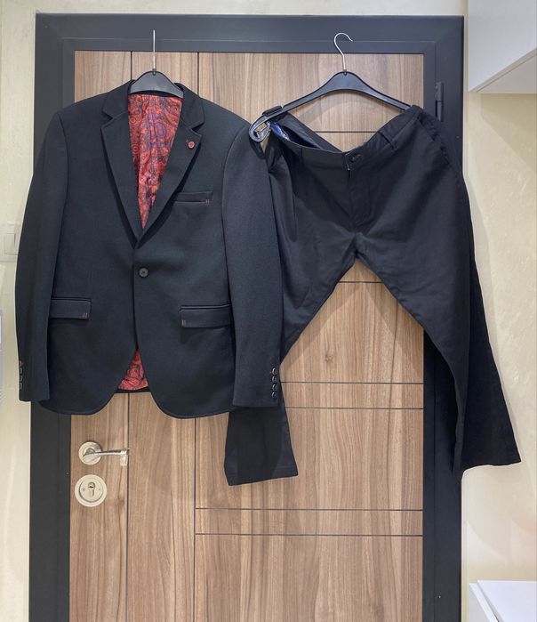 Спортно Елегантен мъжки костюм М р