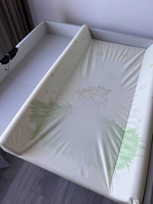 бебешки скрин Ikea SUNDVIK