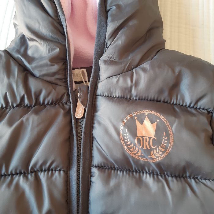 Куртка на девочку 4-5 лет