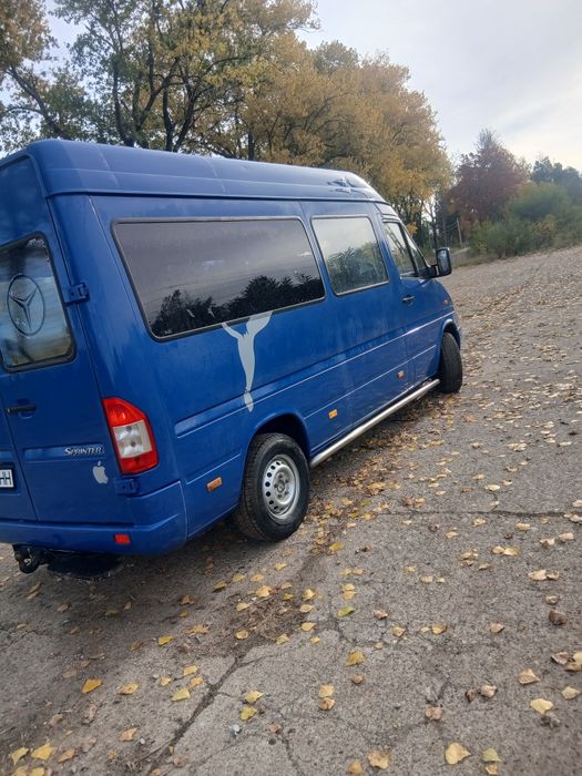 Vind mercedes sprinter an 2001 înmatriculat recent