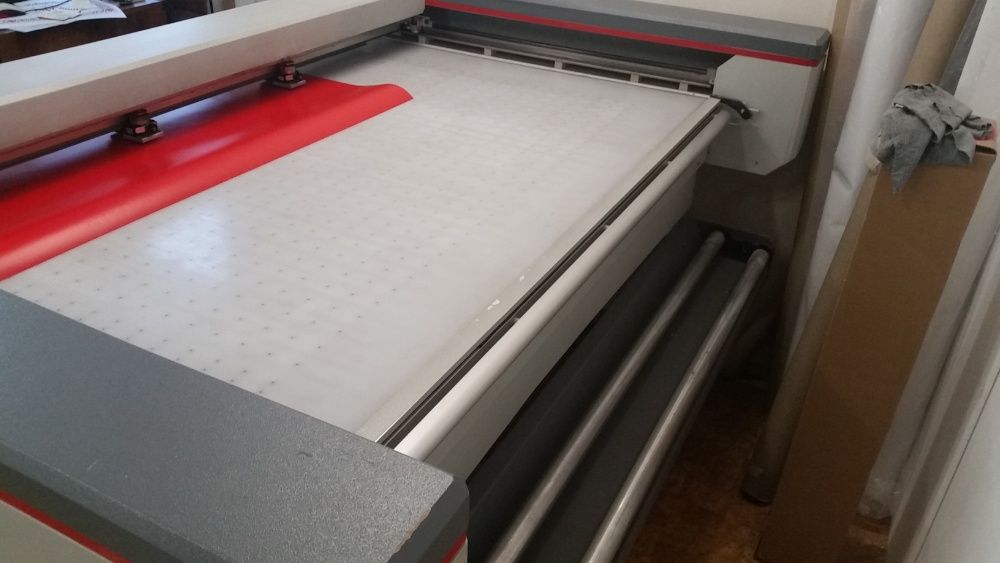 Продавам Zund P-1200 Plus