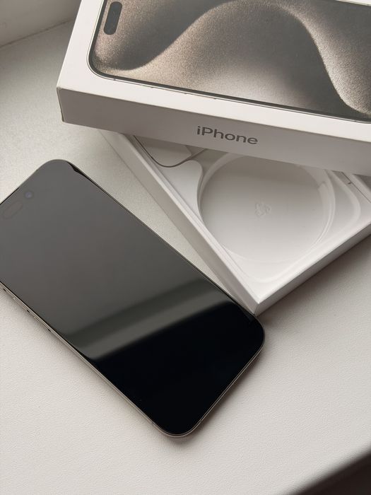 Продам Iphone 15 Pro