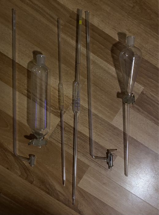 Лабораторна стъклария