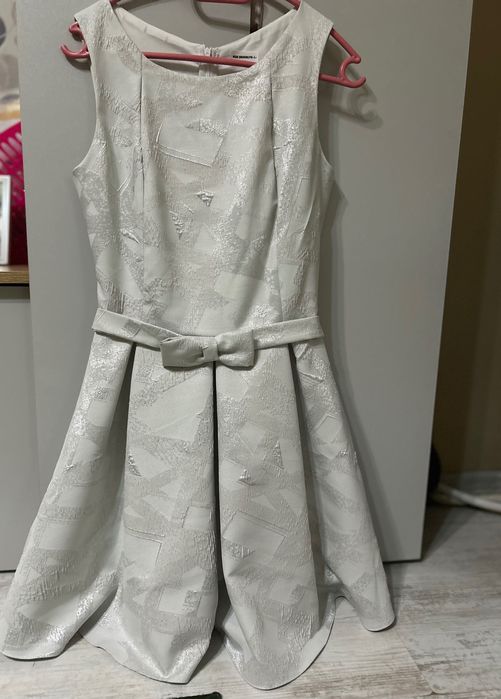 Страхотни две рокли