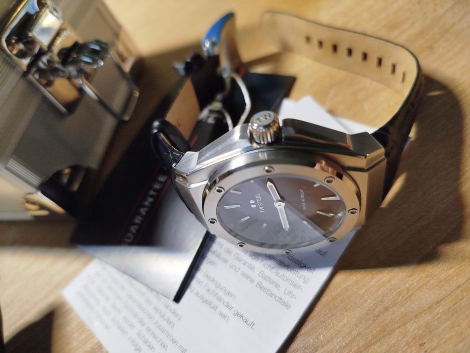 TW Steel дамски часовник Swiss movement