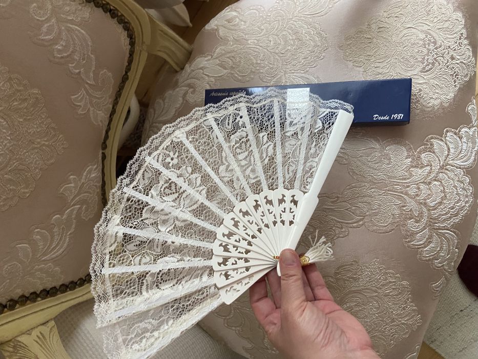 Ново, с кутия, Колекционерско ветрило от Севиля, Андалусия - Испания