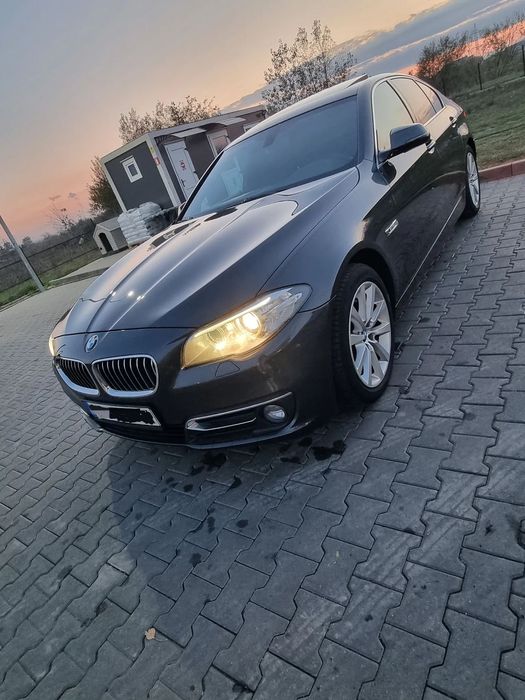 BMW Seria 5 BMW Seria 5 520d Luxury Line