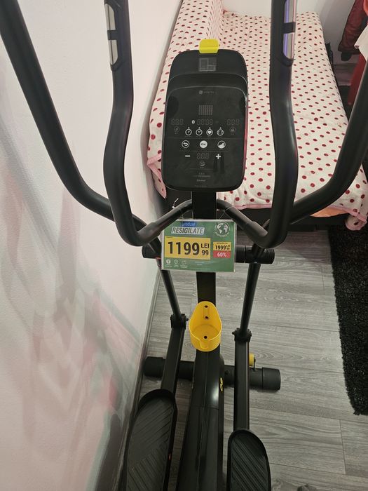 Bicicletă eliptică ca nouă