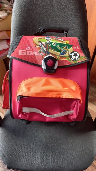 Школьный рюкзак для мальчика